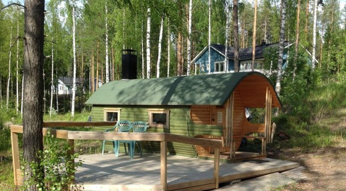 Дачные коттеджи