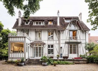 Дом в стиле Французской архитектуры